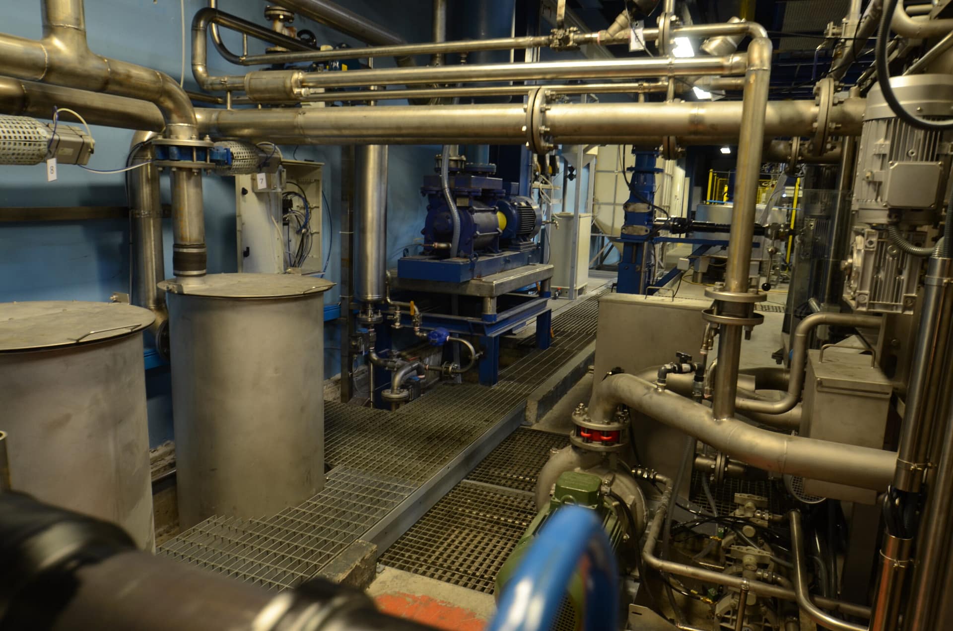 UNIDAD DE LAVADO SEMI-CONTINUA DE ALTO RENDIMENTO PARA LA PREPARACIÓN Y EL LAVADO DE TEJIDO AL ANCHO VAC-BOOMERANG